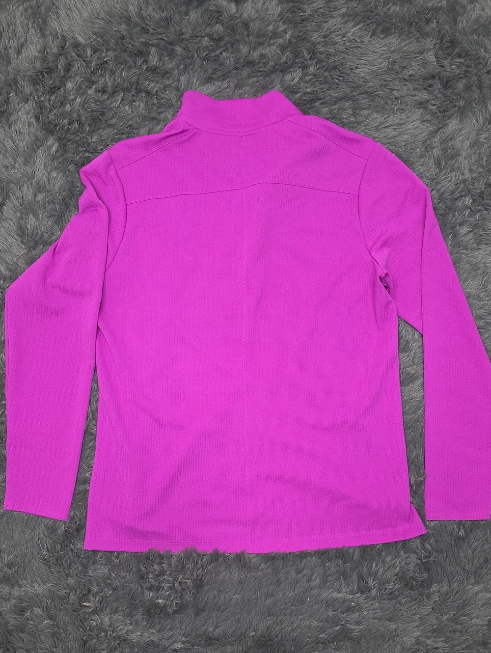 Nike- Dry Fit -Women’s Quarter-Zip Long Sleeve Top - Size L. NWT
